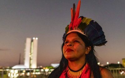 Sonia Guajara puede ser la primera indígena en representar a  São Paulo en el Congreso brasileño