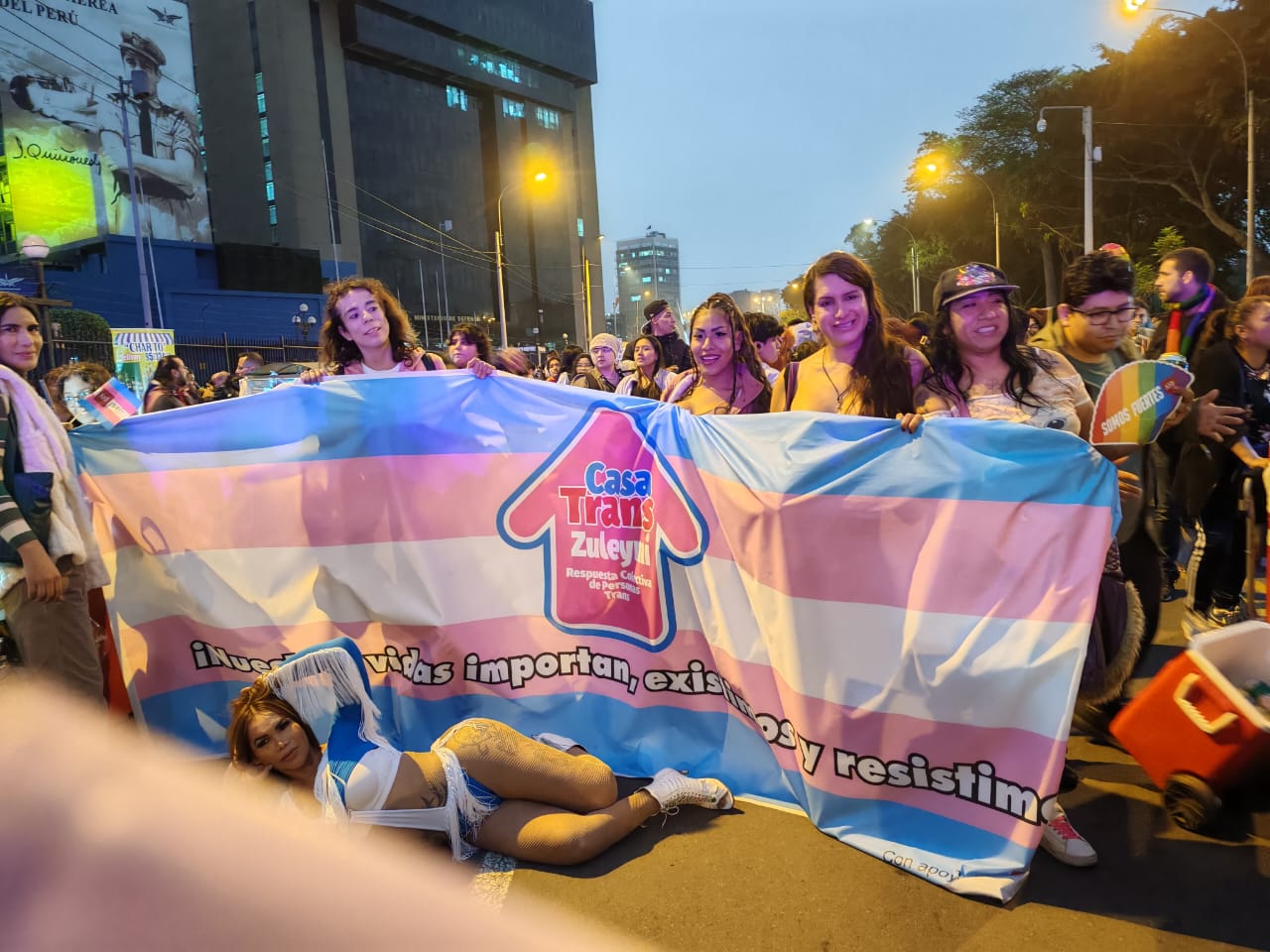 Lima se vistió de Colores desafiando al machismo conservador.